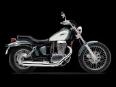 2013 Suzuki Boulevard S40 photo